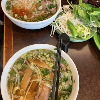 Pho Van Restaurant - 8. Pho Lean Brisket (Left Large, Small Right) - Vietnamese Near Me - Portland, Oregon Pho Van Restaurant - 8. Pho Lean Brisket (Left Large, Small Right) - Vietnamese Near Me - Portland, Oregon