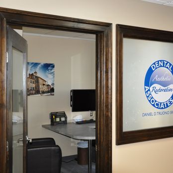Dental Associates - Consultation room - General Dentistry Near Me - Wilmington, Delaware Dental Associates - Consultation room - General Dentistry Near Me - Wilmington, Delaware
