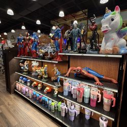 Pilot Dealer - Merch/ last minute gifts?