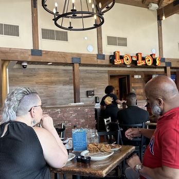 Lo-Lo's Chicken & Waffles - Southern Near Me - Grapevine, Texas Lo-Lo's Chicken & Waffles - Southern Near Me - Grapevine, Texas