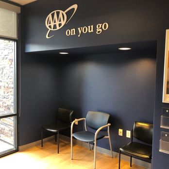 AAA Reno Branch - Front waiting area - Auto Insurance Near Me - Reno, Nevada