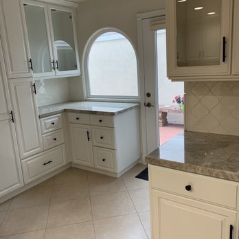 Ghiloni Granite & Tile - Stunning Taj mahal quartzite and backsplash. - Flooring Near Me - Spring Valley, California Ghiloni Granite & Tile - Stunning Taj mahal quartzite and backsplash. - Flooring Near Me - Spring Valley, California