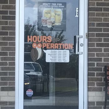 Hooters - American Near Me - Woodbridge, Virginia Hooters - American Near Me - Woodbridge, Virginia
