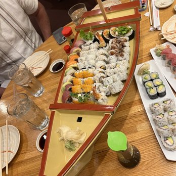 Akai Hana - Sushi Party Boat 3-4 People - Japanese Near Me - Columbus, Ohio