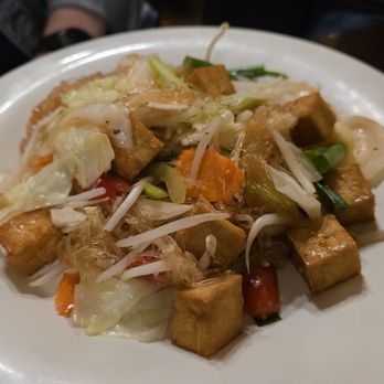 Lotus Vegan - Pad woon sen - Vegan Near Me - North Hollywood, California Lotus Vegan - Pad woon sen - Vegan Near Me - North Hollywood, California