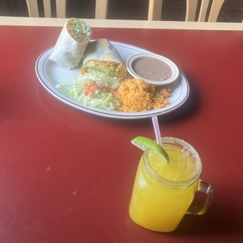 La Trinidad Restaurant - Mango Margarita And Vegetariano Burrito - Mexican Near Me - Harvard, Illinois La Trinidad Restaurant - Mango Margarita And Vegetariano Burrito - Mexican Near Me - Harvard, Illinois