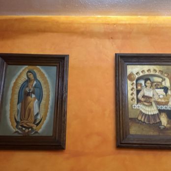 La Casita Mexicana - Mexican Near Me - Bell, California
