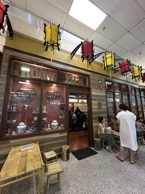 Truong Tien Restaurant by null