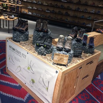 REI - Outdoor Gear Near Me - Burbank, California