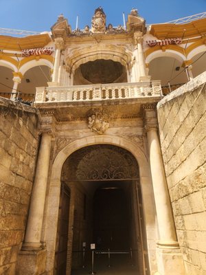 Plaza de Toros de la Real Maestranza de Caballería de Sevilla by null