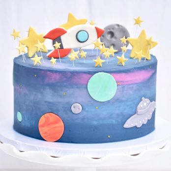 Must Love Frosting - Space cake - Cupcakes Near Me Must Love Frosting - Space cake - Cupcakes Near Me