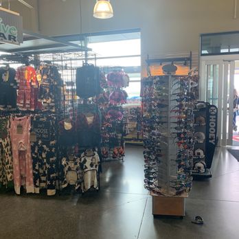 Arrowhead Travel Plaza  - Gifts - Gas Stations Near Me - Pendleton, Oregon