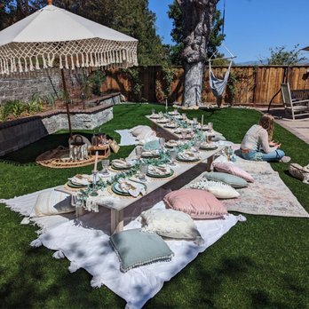 Pic R Picnic - Picnic garden party set-up - Party & Event Planning Near Me Pic R Picnic - Picnic garden party set-up - Party & Event Planning Near Me