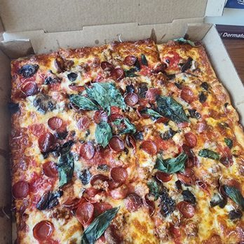 ANGELO’S PIZZERIA - Updated April 2025 - 1590 Photos & 1066 Reviews ...