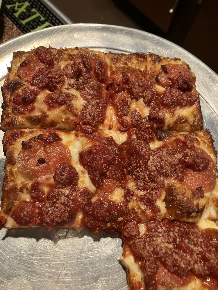 ESPLENDIDO PIZZA AND TACO 13 Photos & 39 Reviews 50285 Mound Rd