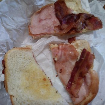 Harry's Cafe - Turkey, Bacon melt. No turkey.Thats ham, not melted. The bread isnt toasted, looks like they just plopped butter on it, flipped it once. - American Near Me - Perris, California Harry's Cafe - Turkey, Bacon melt. No turkey.Thats ham, not melted. The bread isnt toasted, looks like they just plopped butter on it, flipped it once. - American Near Me - Perris, California