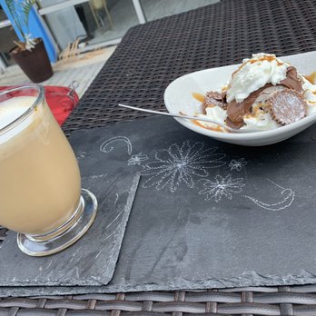 Chilly Bubbles And Co Cafe - Cappuccino and a bowl of Oreo ice cream, Reese's peanut butter cups, Nutella, whipped cream and drizzled tres leche!! Yummmm!! - Bubble Tea Near Me - Maitland, Florida