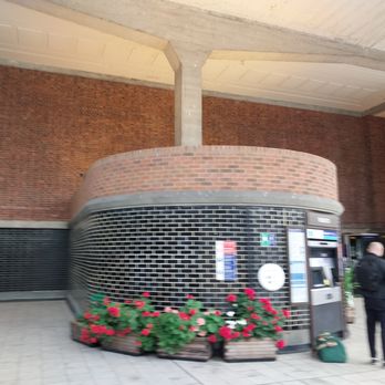 Chiswick Park Station - Ticket Hall - Train Stations Near Me - London, XGL