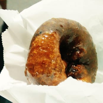 M & M Donuts - Piping hot donut. Fresh off the fryers. - Donuts Near Me - Anaheim, California