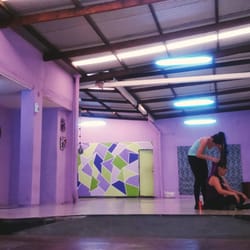 Studio Style - El salón y las chicas preparándose!