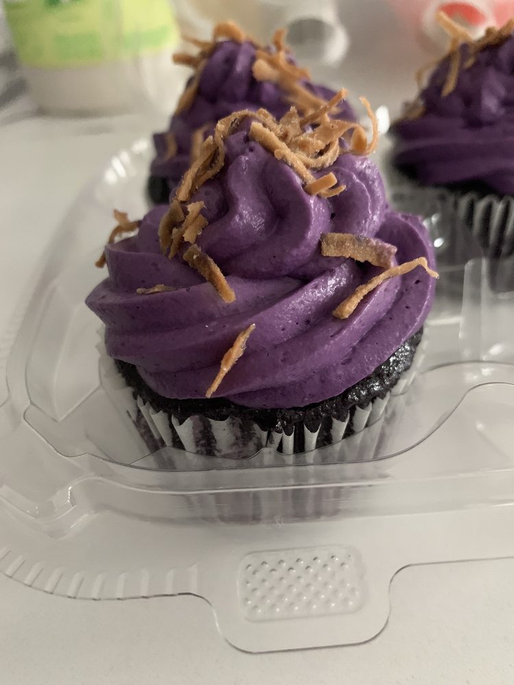 Dosa Cupcakes and More Logo