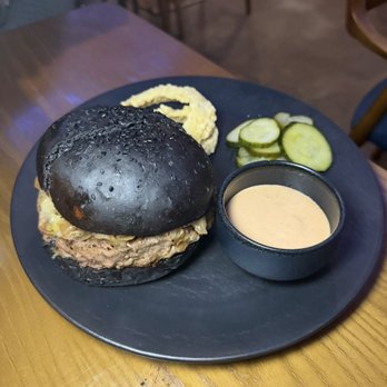 Oto Sushi - Burger - Sushi Bars Near Me - Laguna Beach, California Oto Sushi - Burger - Sushi Bars Near Me - Laguna Beach, California