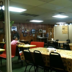 Elder's Country Store & Market - Dinning on side was nice too