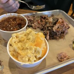 That's a pulled pork sandwich and some great baked Mac and cheese