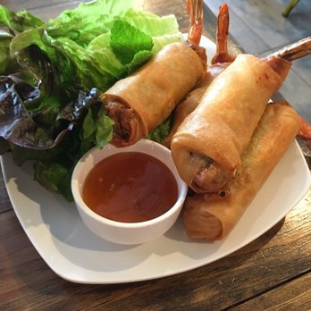 Ginger and Lemongrass - Chicken and shrimp spring rolls - Vietnamese Near Me - Whitestone, New York