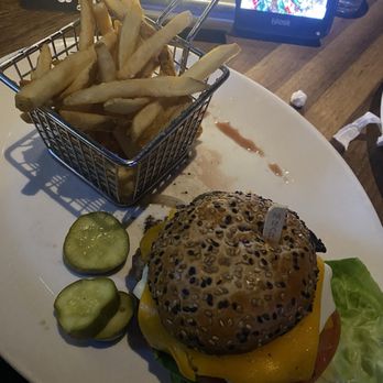 Yard House - Classic Cheese - Bars Near Me - Sunrise, Florida