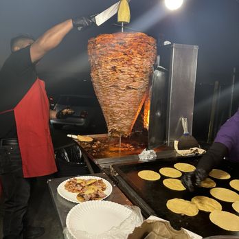 Tacos Los Poblanos - Al pastor - Food Trucks Near Me - Los Angeles, California Tacos Los Poblanos - Al pastor - Food Trucks Near Me - Los Angeles, California
