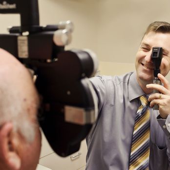 Affleck MD Eye Care - Aaron J. Affleck, MD and Eye Surgeon examining a patient from Idaho Falls, ID - Laser Eye Surgery/Lasik Near Me - Idaho Falls, Idaho Affleck MD Eye Care - Aaron J. Affleck, MD and Eye Surgeon examining a patient from Idaho Falls, ID - Laser Eye Surgery/Lasik Near Me - Idaho Falls, Idaho