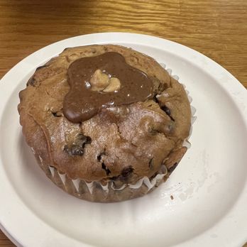 Harriette's Restaurant - Peanut butter chocolate chip muffin - Breakfast & Brunch Near Me - Key Largo, Florida Harriette's Restaurant - Peanut butter chocolate chip muffin - Breakfast & Brunch Near Me - Key Largo, Florida