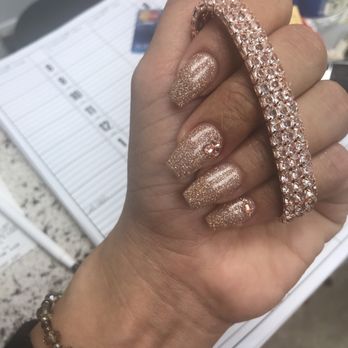 Ombre Nails - Nail Salons Near Me - Los Angeles, California