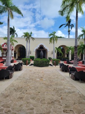 Valentin Imperial Riviera Maya by null