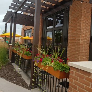 Punch Neapolitan Pizza - Eagan - Patio - Pizza Near Me - Eagan, Minnesota