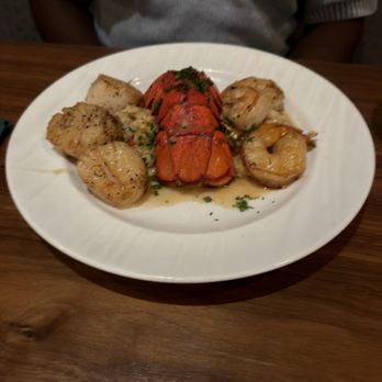 Vallozzi's Pittsburgh - Seafood risotto - Italian Near Me - Pittsburgh, Pennsylvania Vallozzi's Pittsburgh - Seafood risotto - Italian Near Me - Pittsburgh, Pennsylvania