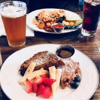 Benedict Arnolds - banana bread french toast - Food Trucks Near Me - San Francisco, California Benedict Arnolds - banana bread french toast - Food Trucks Near Me - San Francisco, California