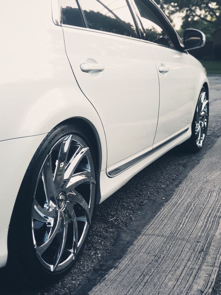 RAW WHEELS & TIRES Updated April 2024 39 Photos & 20 Reviews