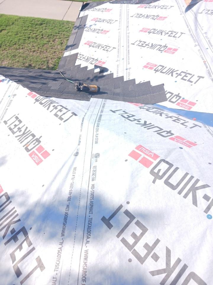 Slide of Mr. Roofing