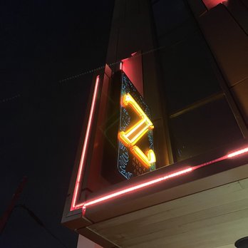 Zanzibar - Outdoor - Tiki Bars Near Me - Austin, Texas
