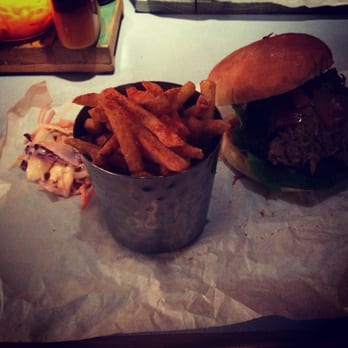 Turtle Bay - Street burger yummy!! - Caribbean Near Me - Birmingham, XWM