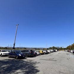 Burlingame Airport Parking - the parking lot