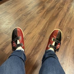 Holiday Lanes - The new shoes that don't tighten well