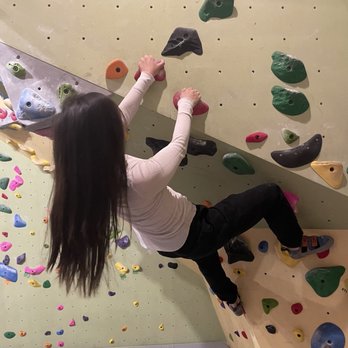 Sage To Summit - Sports Wear Near Me - Bishop, California