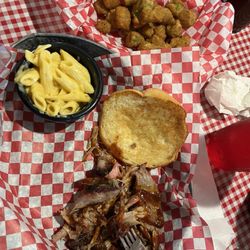 Honey Creek BBQ - Pulled Pork Sandwich