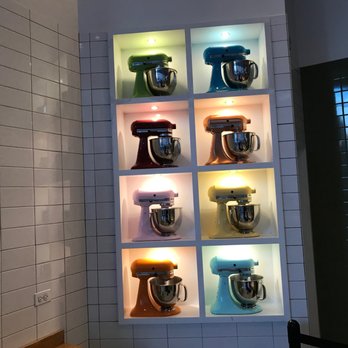 Stan's Donuts & Coffee - Donuts Near Me - Chicago, Illinois Stan's Donuts & Coffee - Donuts Near Me - Chicago, Illinois