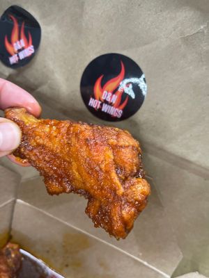 D&N Hot Wings by null