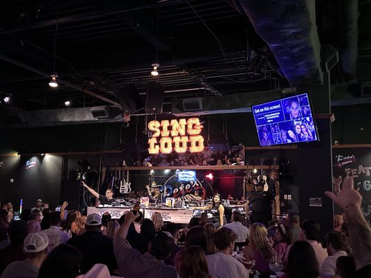PETE'S DUELING PIANO BAR by null
