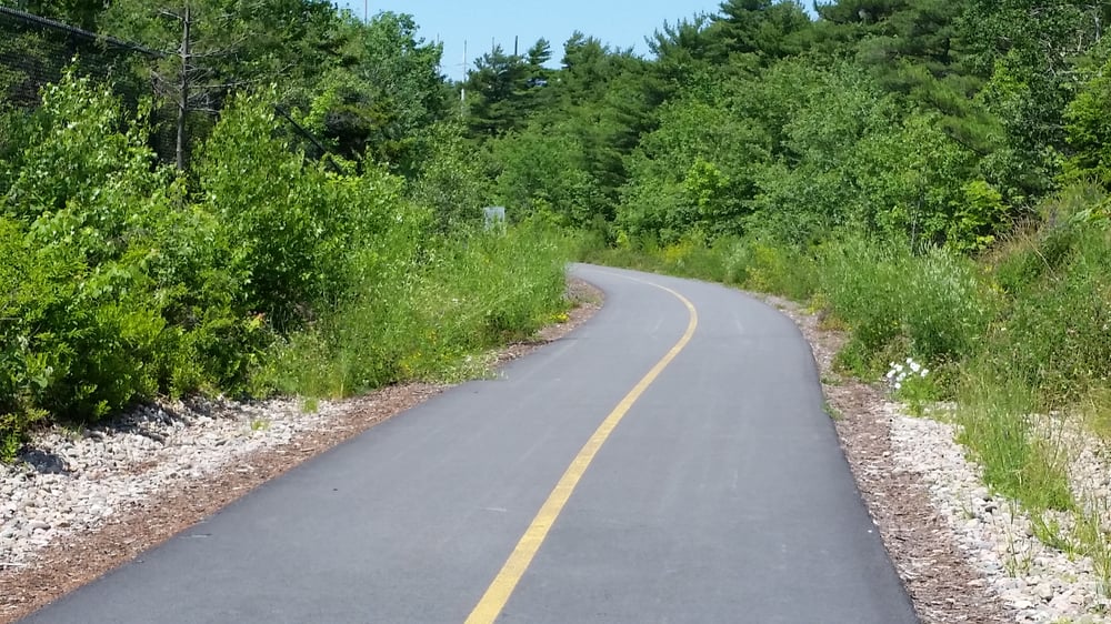 The Chain of Lakes Trail